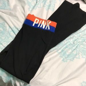 Victoria’s Secret UF gators straight yoga pants